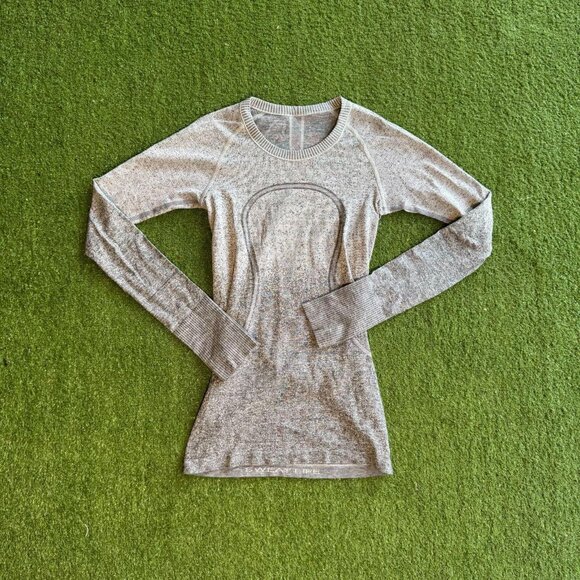 Lululemon Gray Seamless Long Sleeve - Size 4 - Picture 1 of 2